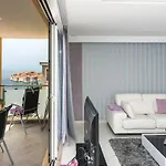 Luxury Apartment Violet Old