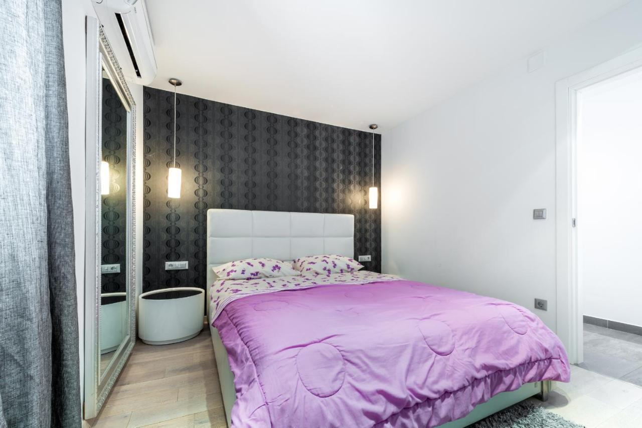Luxury Violet Old Apartman