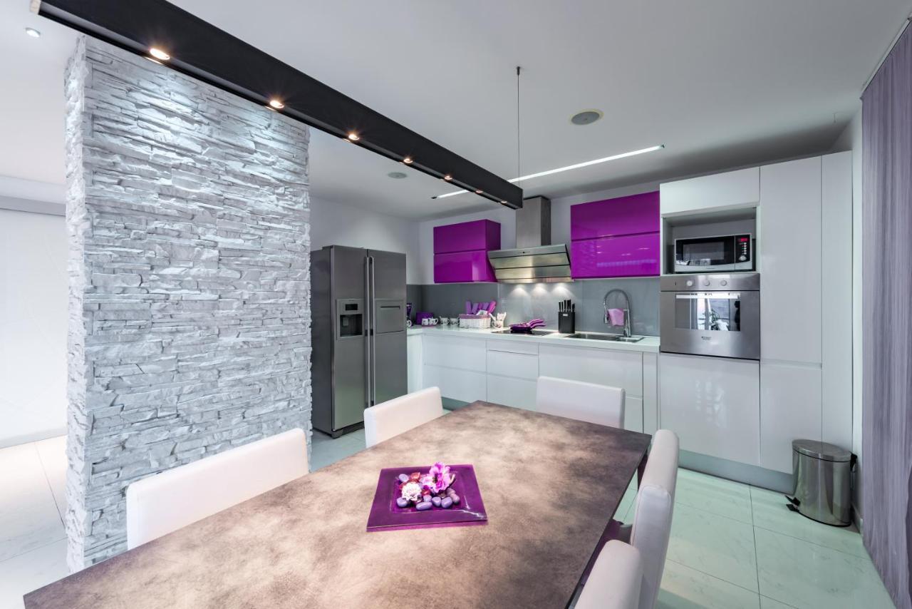 Luxury Violet Old